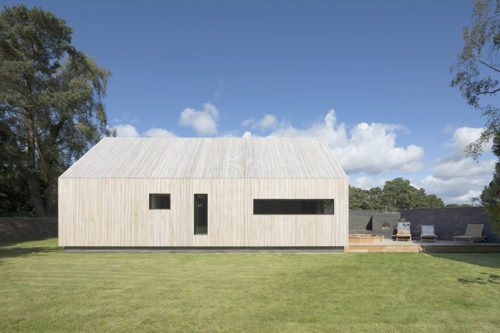 una casa nel bosco eco-friendly