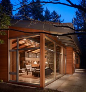 casa in legno Lake Forest Park | integrando legno antico e nuovo con illuminazione sostenibile 