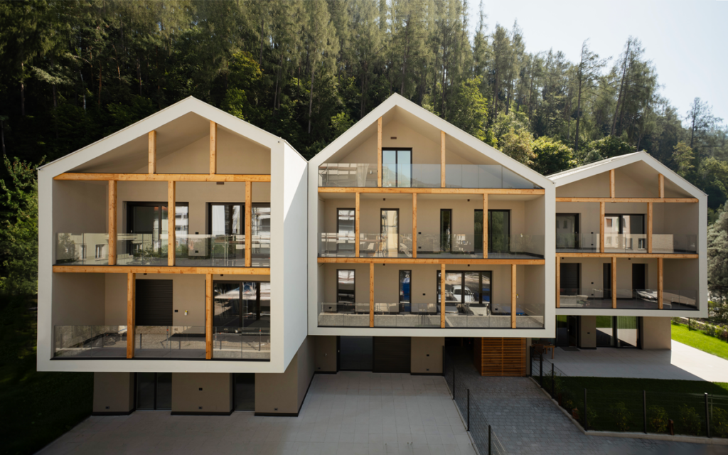 Il complesso residenziale Gabriel House di Brunico, tappa del Klimahouse Tour dedicato all'housing (foto di Giulia Palaia).
