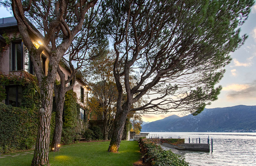 Riva del lago di Lecco