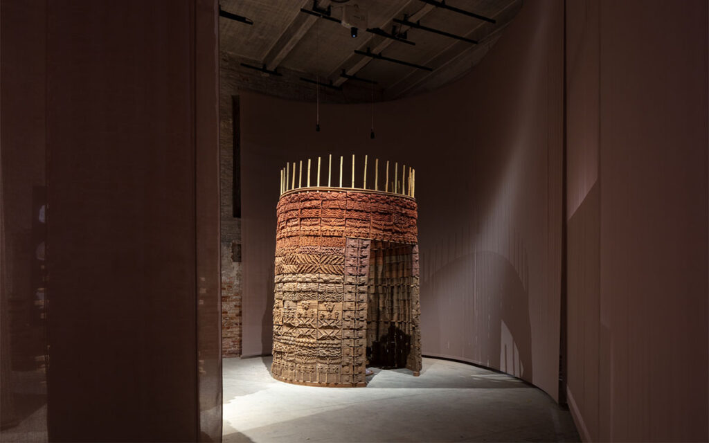 Un progetto in stampa 3D con terra cruda presentato alla Biennale 2025 dalla Columbia University