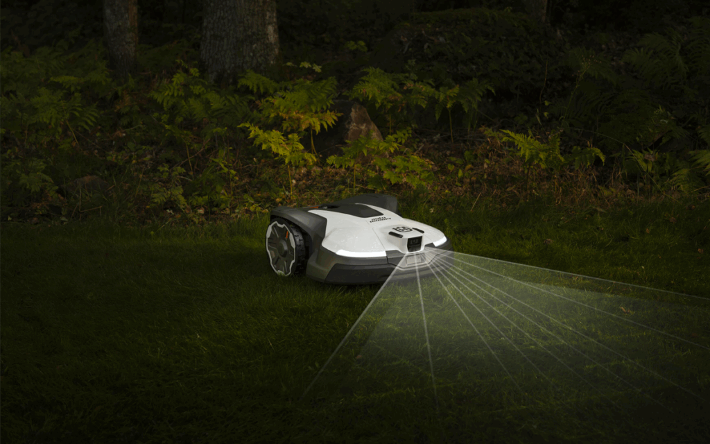 Con gli infrarossi i robot taglaerba con Vision AI possono lavorare al massimo delle potenzialità anche di notte.